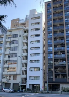 ホワイトレジデンス【5階】の外観