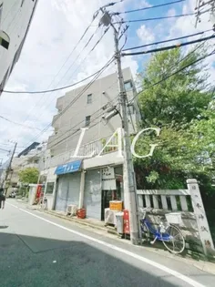 decent【1階】の外観