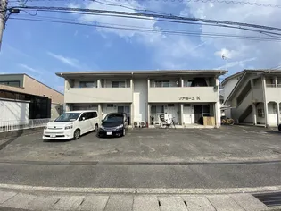ファミーユK B棟の画像