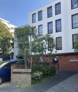 ユーレジデンス東新宿【2階】の外観