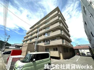 バロンズコートの画像