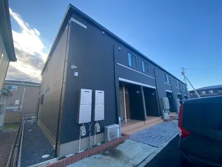 千葉県富里市七栄【アパート】の外観