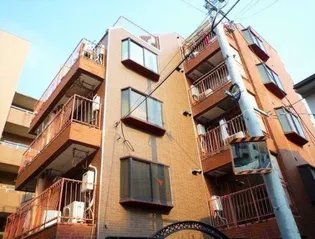 東京都新宿区大京町【マンション】の外観