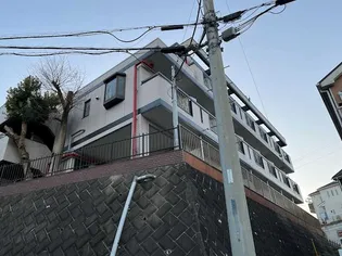 ワコーレエレガンス鶴巻温泉第一【3階】の外観