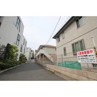 ディアス・ルナリア新川崎【1階】の外観