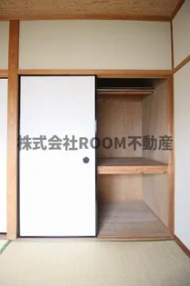 CORPO PEACE【1階】の内装