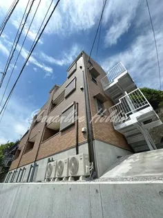 ヒルサイド追浜【1階】の外観