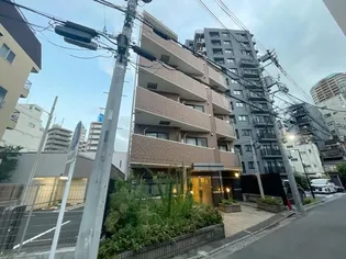東京都新宿区西早稲田1【マンション】の外観