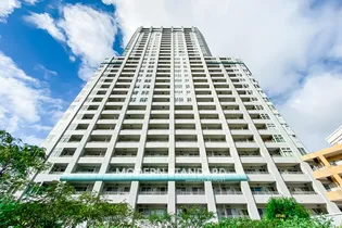 ラグナタワーの画像