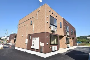 新潟県小千谷市大字三仏生【アパート】の外観