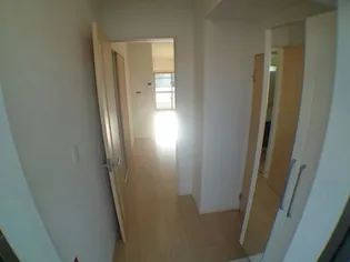 プランドール・K【3階】の玄関