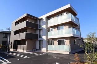 岡山県岡山市北区高柳西町【アパート】の外観