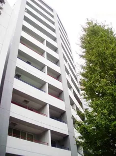 東京都港区南青山6【マンション】の外観