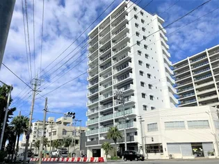 センチュリー那覇曙【11階】の外観