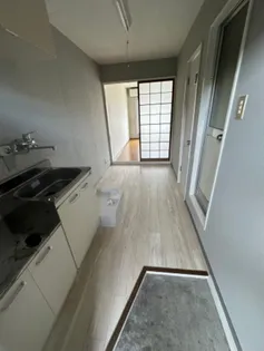 グランメゾン京山【2階】の玄関