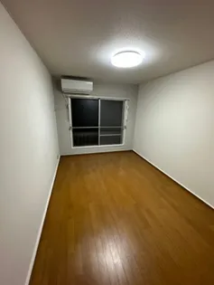 グランメゾン京山【2階】の居間