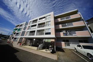 ミュトスマンション【1階】の外観