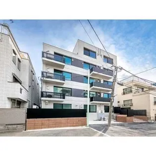 ウェルスクエアイズム西新宿【2階】の外観