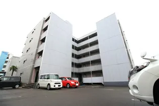 栗本マンションの画像