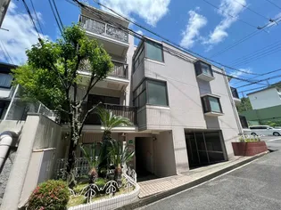 メゾン・アン・ブラン【3階】の外観