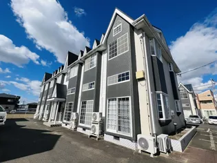 ホワイトキャッスル郡山ビレジB棟【2階】の外観