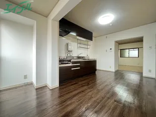 アールズコート【3階】の居間