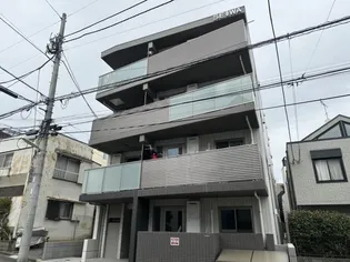 東京都世田谷区下馬1【マンション】の外観