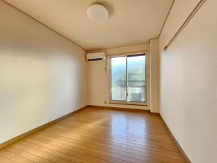 ロイヤルコート【2階】の外観