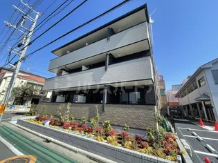 ラリュールの画像