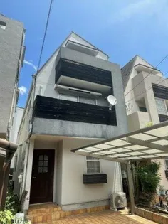 東京都世田谷区下馬1【一戸建】の外観