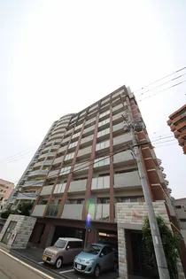 プルーム下到津【2階】の外観