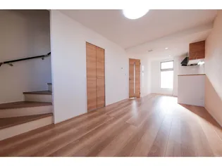 ファインワンコートの居間