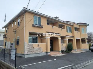 プティ アンジェ【2階】の外観