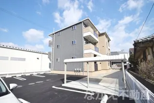 徳島県小松島市中田町字内開【アパート】の外観