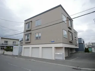 ビーウエストの画像