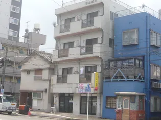 富山ビル【3階】の外観