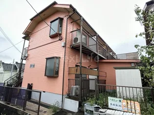 ベルビュー泉【1階】の外観