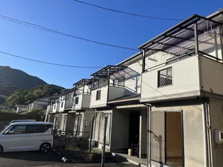 レジデンス川本D棟の外観