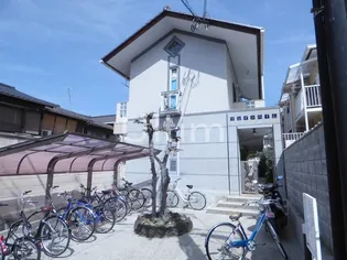 リンデンハイム【2階】の外観