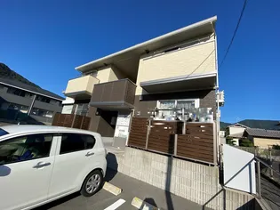 セシールカニハラの画像