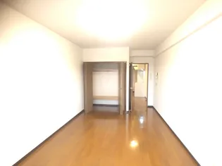 ブロッサムガーデン利平治【1階】の内装