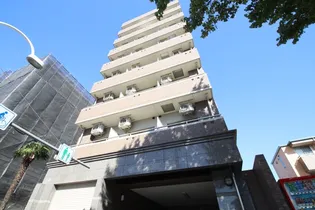 愛知県名古屋市千種区千種通5【マンション】の外観