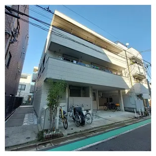 アドーニス【3階】の外観