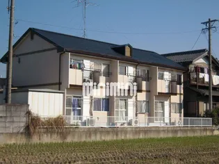 ファミール三武の画像