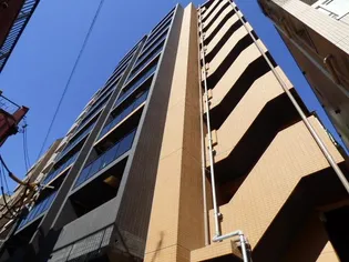 東京都荒川区東日暮里4【マンション】の外観