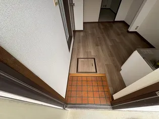 めじろハイツ【2階】の玄関