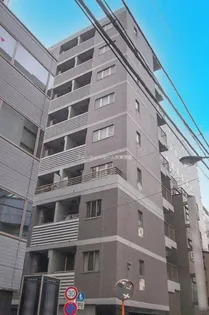 ロアール神田【6階】の外観