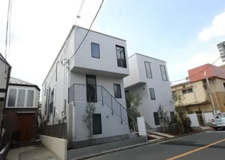 カラスヤマテラスEWの外観