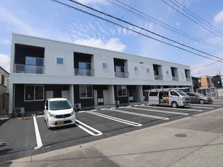 新潟県新発田市舟入町1【アパート】の外観