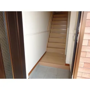 グラシアS Aの玄関